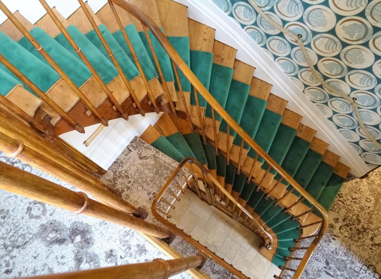 Hotel The Originals Residence De Rohan Во-сюр-Мер Екстериор снимка